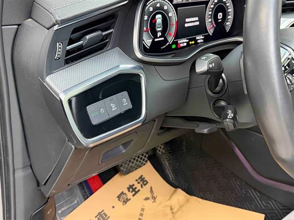 �µ�A6L 2021�� 45 TFSI quattro ��ѡ������