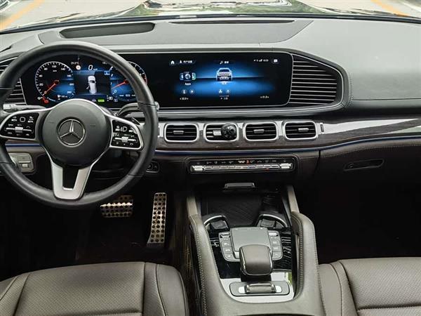 ����GLS 2022�� �Ŀ� GLS 450 4MATIC ������