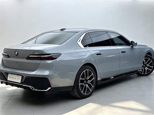 ����i7 2023�� eDrive50L ����M�˶���װ
