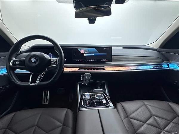 ����i7 2023�� eDrive50L ����M�˶���װ