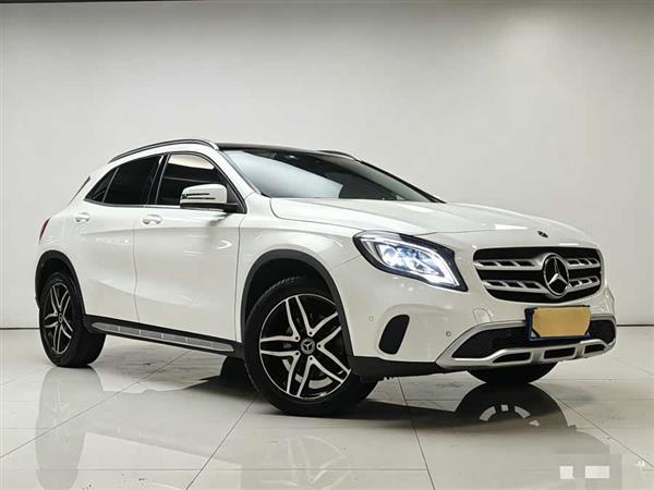����GLA 2017�� GLA 200 ʱ����