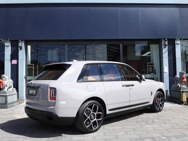 ������ 2020�� Black Badge