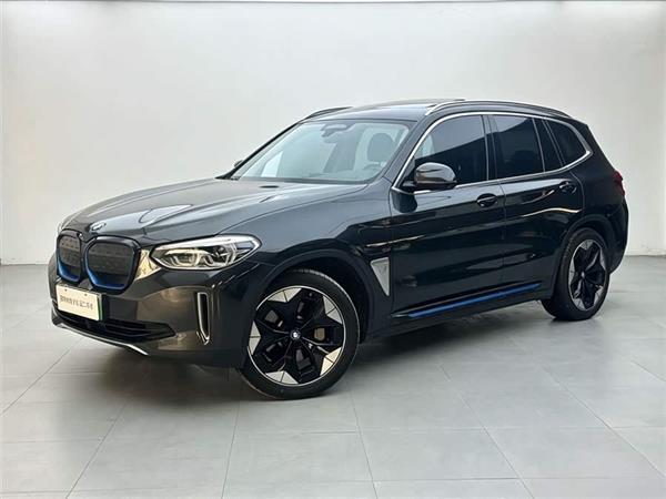 ����iX3 2021�� ������