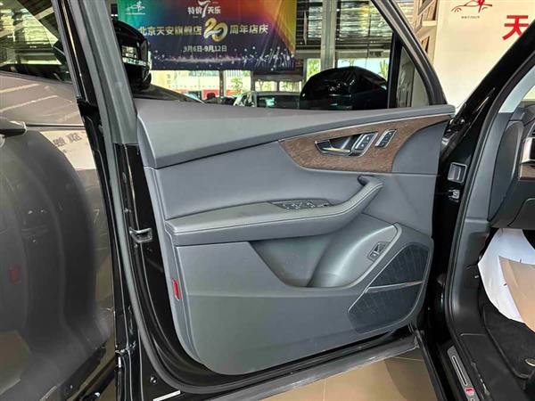 �µ�Q7 2025�� 55 TFSI quattro S line����ʿ��