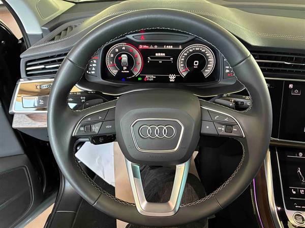 �µ�Q7 2025�� 55 TFSI quattro S line����ʿ��