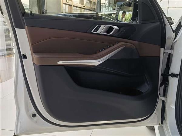 ����X5(����) 2020�� xDrive40i M�˶���װ