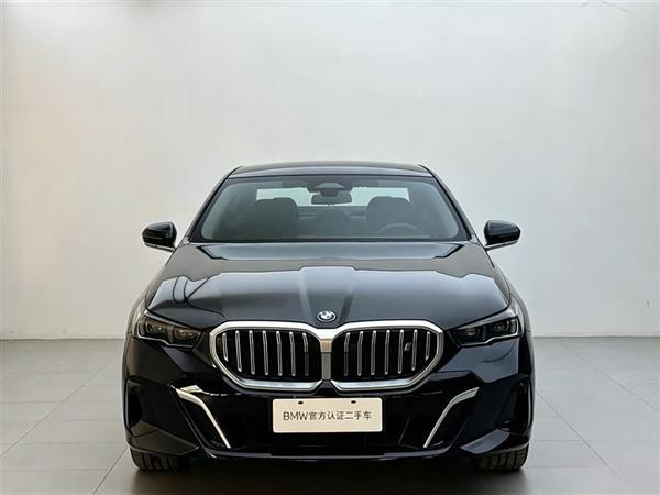 ����i5 2025�� eDrive 35L M�˶���װ