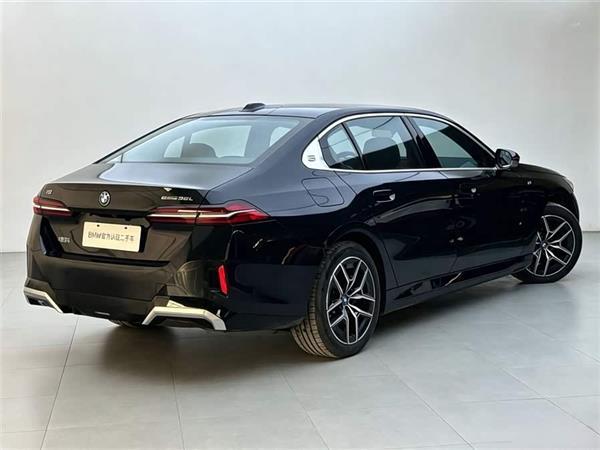 ����i5 2025�� eDrive 35L M�˶���װ