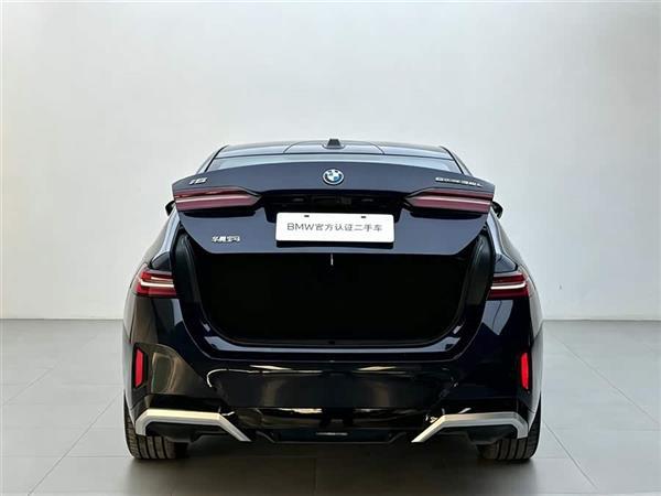 ����i5 2025�� eDrive 35L M�˶���װ
