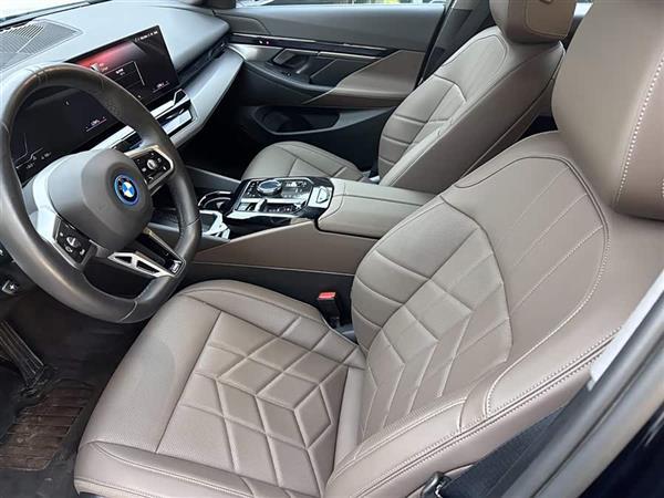 ����i5 2025�� eDrive 35L M�˶���װ
