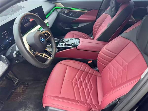 ����i5 2025�� xDrive 50L M�˶���װ