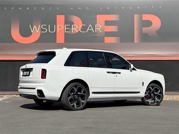 ������ 2025�� Series II Black Badge