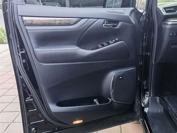 ������ 2023�� �ʹ� ˫�� 2.5L HV�����
