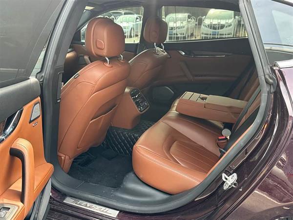 �ܲ� 2018�� 3.0T ������