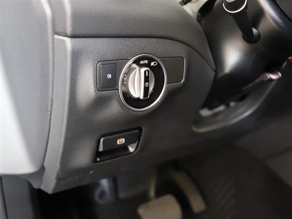 ����CLA(����) 2018�� CLA 200 ʱ����