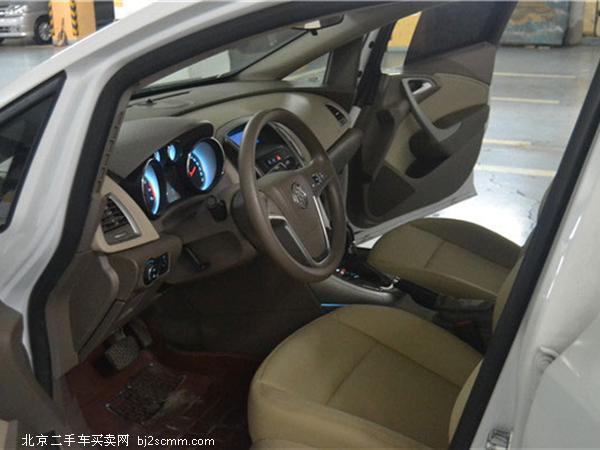 Ӣ2013 XT 1.6L Զʱа