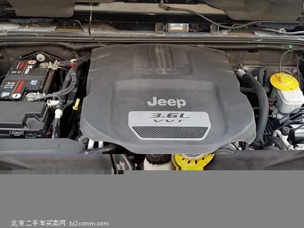 Jeep  2013 3.6L Ű Sahara