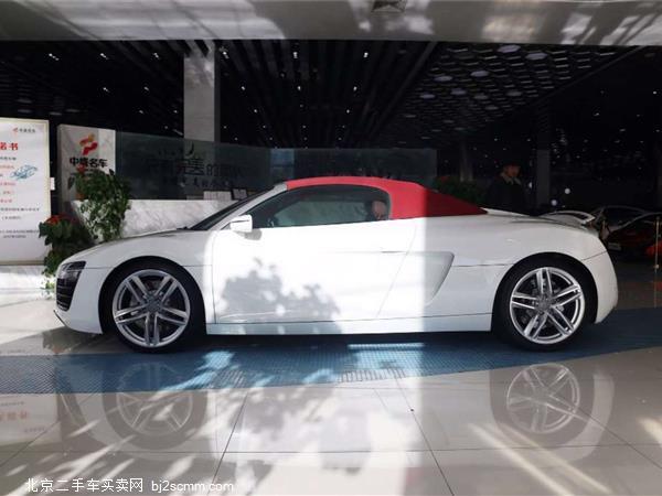 µR8 2014 Spyder 4.2 FSI quattro