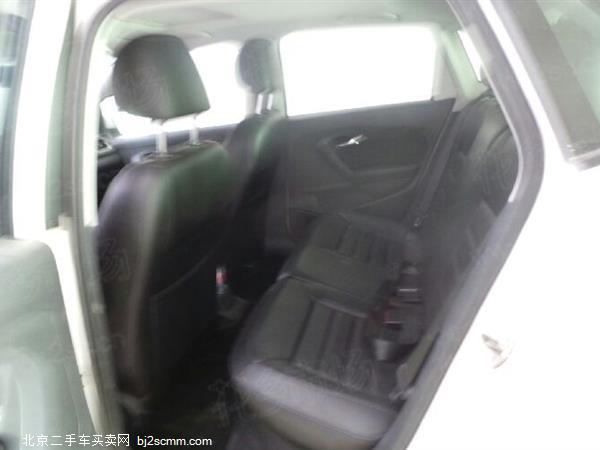  POLO 2013 1.6L Զ