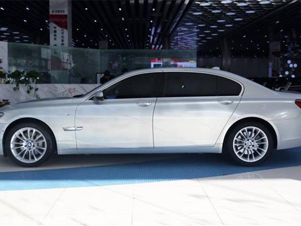  7ϵ 2013 740Li xDrive