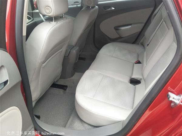   Ӣ 2013 XT 1.6L Զʱа