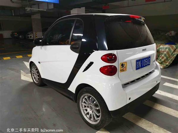  smart fortwo 2012 1.0 MHD Ӳʰ
