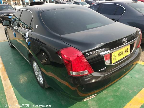   ʹ 2012 V6 2.5L Royal Saloon