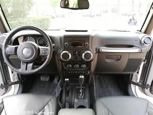 Jeep  2015 3.6L Ű Rubicon